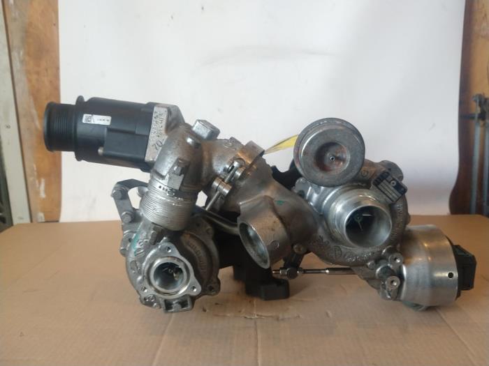 Usagé Turbo Volkswagen Amarok 2.0 BiTDI 16V 163 Prix € 600,00 Règlement à la marge proposé par Uittenbogaard onderdelen BV