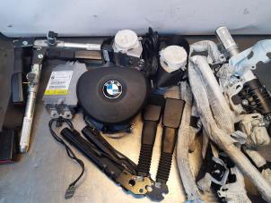 Usagé Kit + module airbag BMW 3 serie (E90) 330d 24V Prix € 300,00 Règlement à la marge proposé par Uittenbogaard onderdelen BV