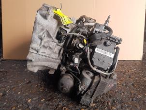 Getriebe van een Citroën DS5 (KD/KF) 2.0 165 HYbrid4 16V 2013