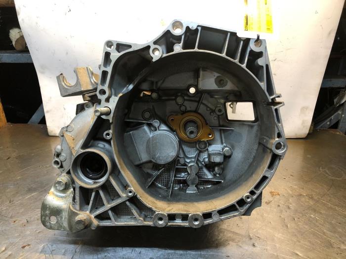 Gebrauchte Getriebe Fiat 500/595/695 1.4 T-Jet 16V Esse Esse Preis € 500,00 Margenregelung angeboten von Uittenbogaard onderdelen BV