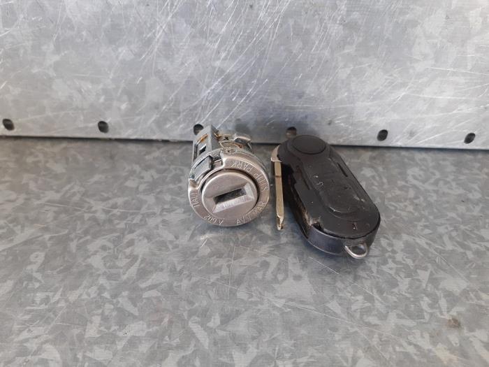 Peugeot Boxer Ignition locks + keys stock