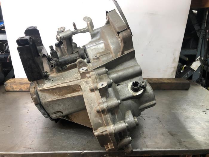 Gearbox from a Audi A1 (8X1/8XK) 1.0 TFSI 12V 2018