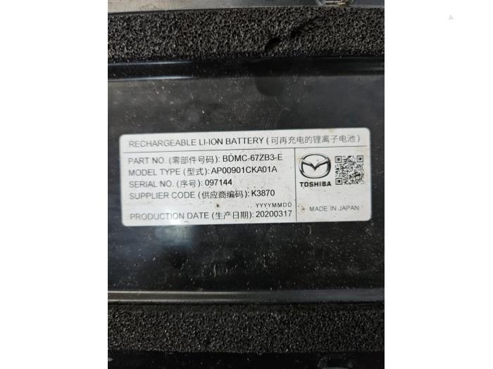 Battery (Hybrid) from a Mazda 3 Sport (BP) 2.0 SkyActiv-X M Hybrid 16V AWD 2020