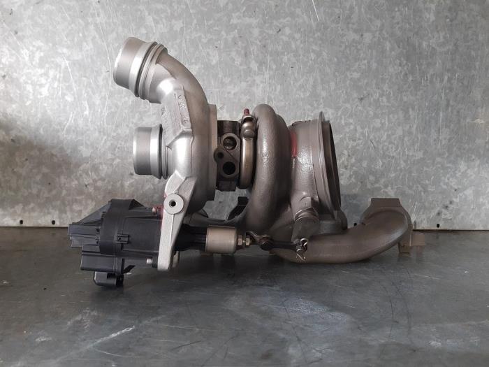 Turbo from a BMW 3 serie Gran Turismo (F34) 320i 2.0 16V 2017