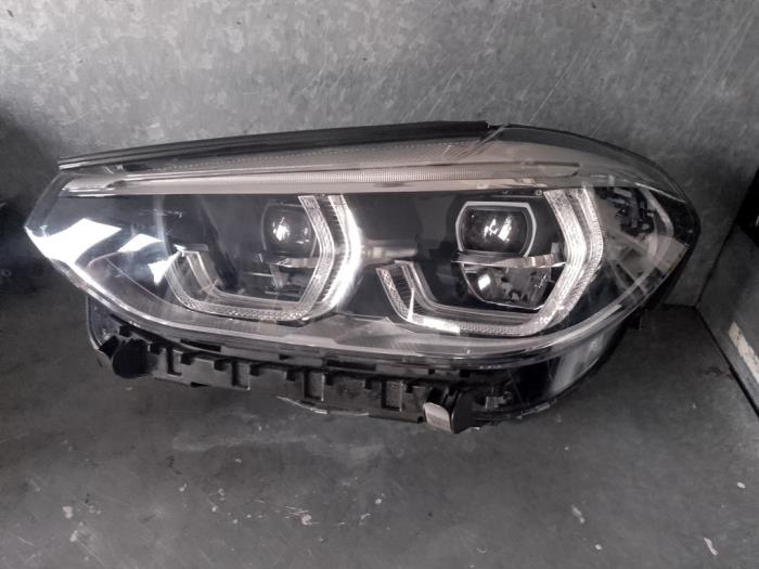Gebrauchte Scheinwerfer links BMW X3 (G01) sDrive 18d 2.0 TwinPower Turbo 16V Preis € 325,00 Margenregelung angeboten von Uittenbogaard onderdelen BV