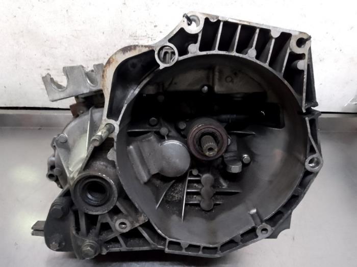 Getriebe Opel Combo, 2012 / 2018 1.3 CDTI 16V, Lieferwagen, Diesel, 1.248cc, 70kW (95pk), FWD, 330A1000, 2016-03 / 2018-12 (Gebraucht)