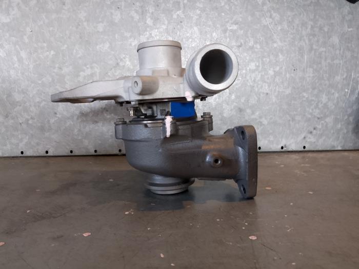 Turbo van een Ford Transit 2.0 TDCi 16V Eco Blue 170 2020