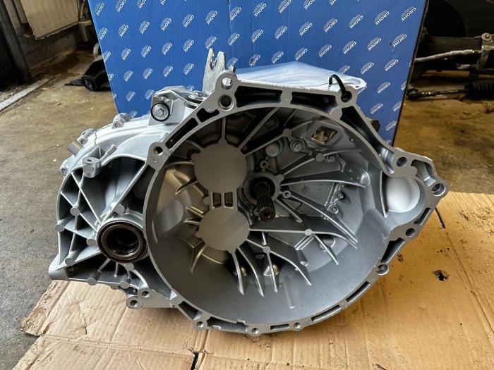 Generalüberholte Getriebe Ford Mondeo V Wagon 2.0 TDCi 180 16V Preis € 1.149,50 Mit Mehrwertsteuer angeboten von Uittenbogaard onderdelen BV