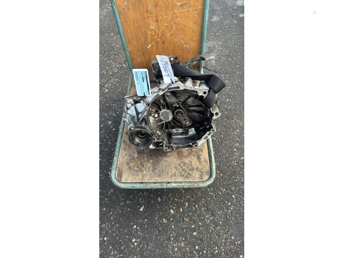 Gebrauchte Getriebe Volkswagen Golf V (1K1) 2.0 SDI Preis € 250,00 Margenregelung angeboten von Uittenbogaard onderdelen BV