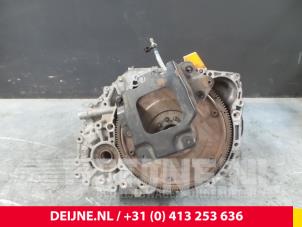 Używane Skrzynia biegów Volvo C70 (MC) 2.5 T5 20V Cena € 850,00 Procedura marży oferowane przez van Deijne Onderdelen Uden B.V.