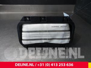 Używane Poduszka powietrzna prawa (deska rozdzielcza) Volvo V60 I (FW/GW) Cena € 300,00 Procedura marży oferowane przez van Deijne Onderdelen Uden B.V.