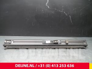 Usados Rejilla para perros Volvo V50 (MW) Precio € 40,00 Norma de margen ofrecido por van Deijne Onderdelen Uden B.V.