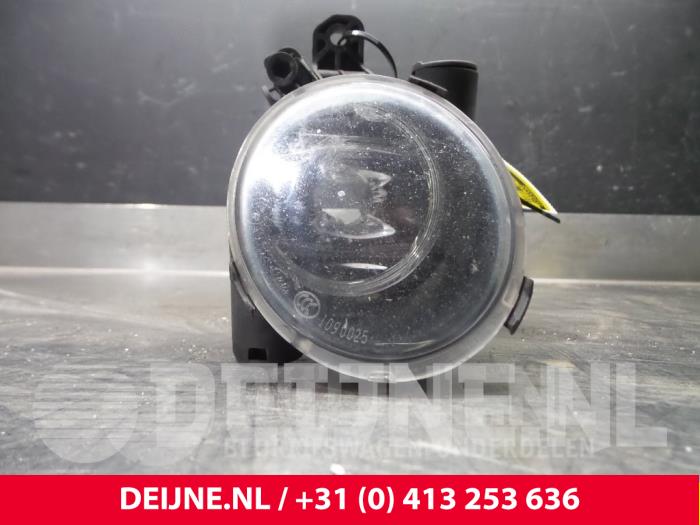 Fog light, front right from a Volvo S80 (AR/AS) 2.4 D5 20V 180 AWD 2009
