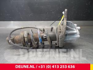 Used Rear shock absorber rod, right Volvo V70 (SW) 2.5 R Turbo 20V Price € 150,00 Margin scheme offered by van Deijne Onderdelen Uden B.V.