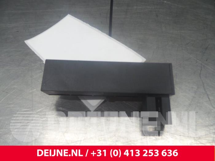 Używane Modul keyless vehicle Volvo V90 Cross Country (PZ) 2.0 D4 16V AWD Cena € 10,00 Procedura marży oferowane przez van Deijne Onderdelen Uden B.V.