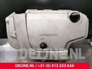 Usados Chapa protectora motor Volvo XC70 (BZ) 2.4 D5 20V AWD Precio € 50,00 Norma de margen ofrecido por van Deijne Onderdelen Uden B.V.