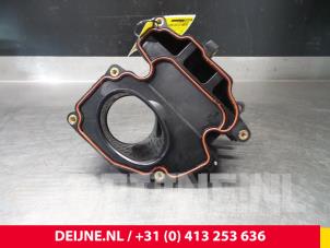 Usagé Caisse de résonance Volvo XC90 II 2.0 T8 16V Twin Engine AWD Prix € 30,00 Règlement à la marge proposé par van Deijne Onderdelen Uden B.V.