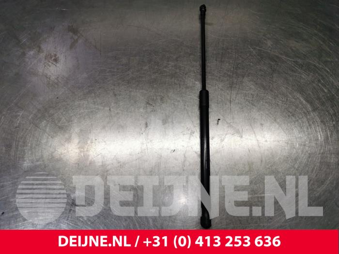 Rear gas strut, left from a Volvo XC90 I 2.5 T 20V 2003