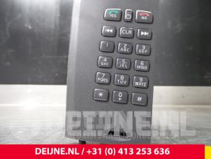 Usados Módulo de teléfono Volvo XC70 (SZ) XC70 2.4 T 20V Precio € 15,00 Norma de margen ofrecido por van Deijne Onderdelen Uden B.V.