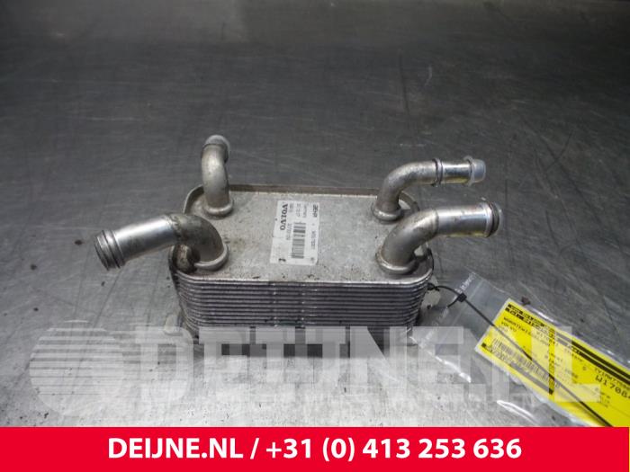 Używane Wymiennik ciepla Volvo V50 (MW) Cena € 50,00 Procedura marży oferowane przez van Deijne Onderdelen Uden B.V.