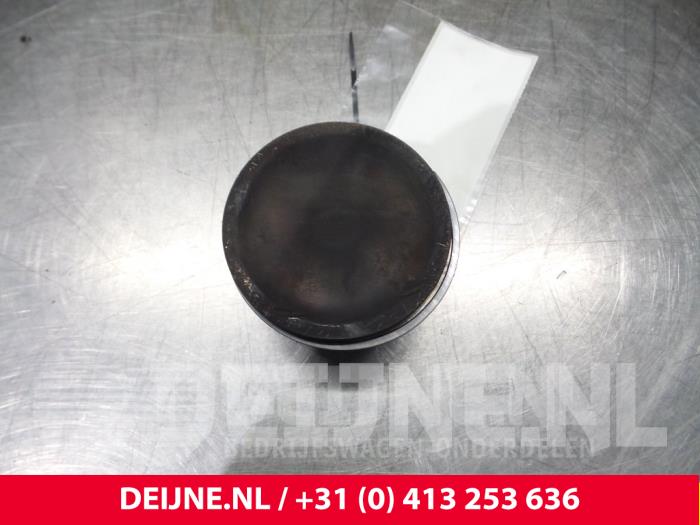 Gebrauchte Kolben Volvo V70 Preis € 121,00 Mit Mehrwertsteuer angeboten von van Deijne Onderdelen Uden B.V.