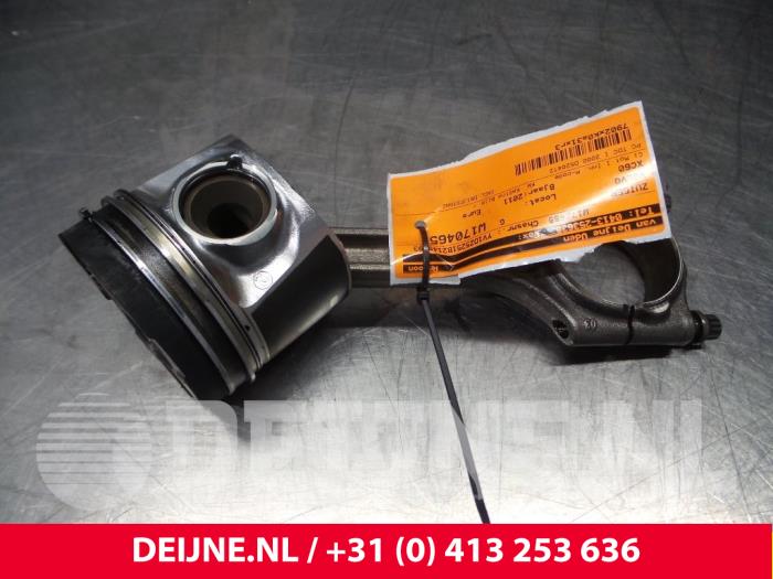 Gebrauchte Kolben Volvo XC60 I (DZ) 2.0 DRIVe 20V Preis € 100,00 Margenregelung angeboten von van Deijne Onderdelen Uden B.V.