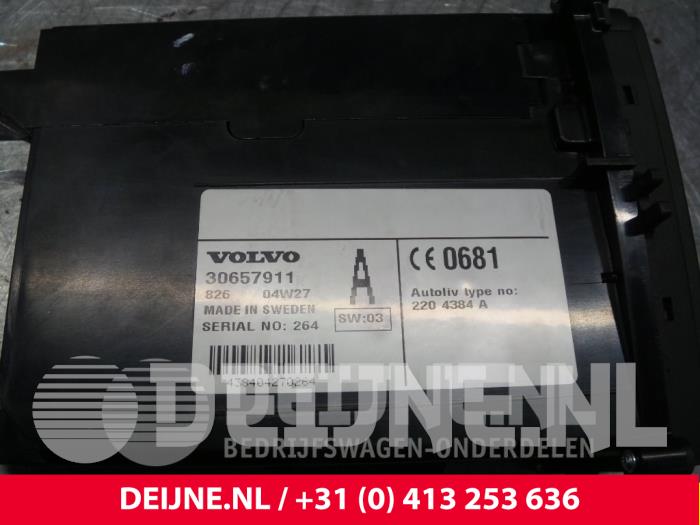 Phone module from a Volvo V70 (SW) 2.4 D5 20V 2004