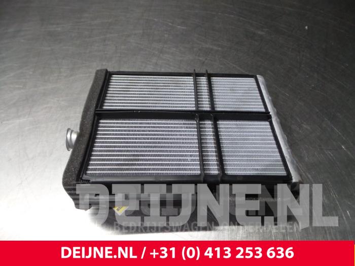 Używane Grzejnik Volvo XC90 II 2.0 T8 16V Twin Engine AWD Cena € 250,00 Procedura marży oferowane przez van Deijne Onderdelen Uden B.V.