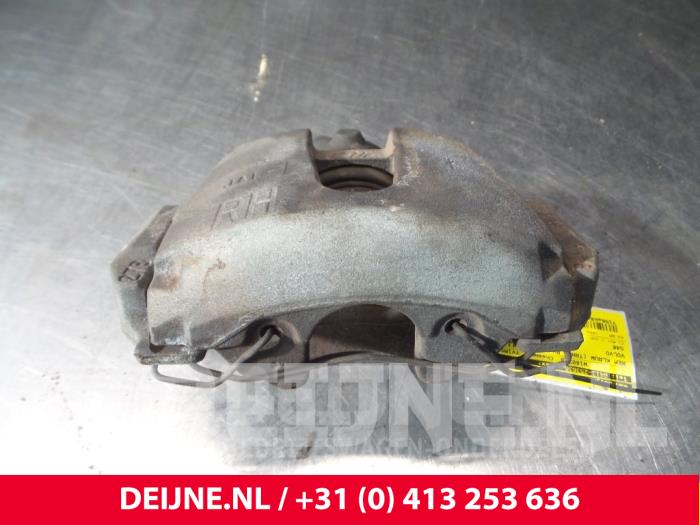 Gebrauchte Bremszange rechts vorne Volvo S40 (MS) 1.8 16V Preis € 35,00 Margenregelung angeboten von van Deijne Onderdelen Uden B.V.
