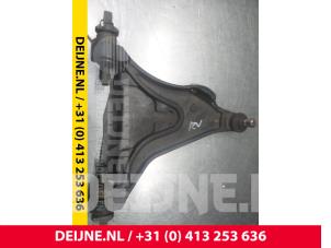 Usados Brazo portante lado inferior derecha delante Volvo C70 (NC) 2.5 Turbo LPT 20V Precio € 35,00 Norma de margen ofrecido por van Deijne Onderdelen Uden B.V.