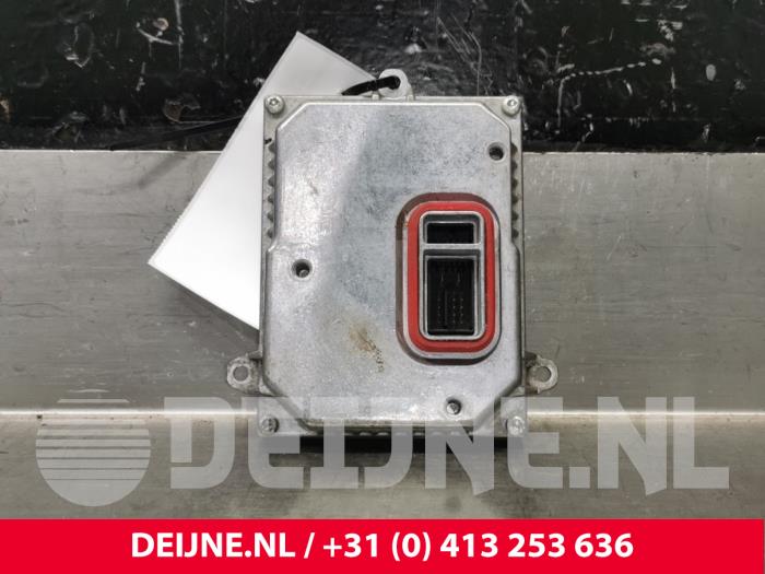 Używane Starter ksenonowy Volvo C30 (EK/MK) 2.0 16V Cena € 45,00 Procedura marży oferowane przez van Deijne Onderdelen Uden B.V.