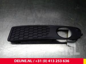 Używane Kratka zderzaka Volvo S80 (AR/AS) 4.4 V8 32V AWD Cena € 20,00 Procedura marży oferowane przez van Deijne Onderdelen Uden B.V.