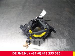 Usagé Ressort tournant airbag Volvo S80 (AR/AS) 2.4 D5 20V 180 AWD Prix € 75,00 Règlement à la marge proposé par van Deijne Onderdelen Uden B.V.