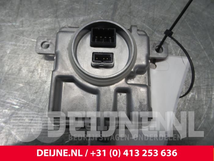 Używane Starter ksenonowy Volvo V40 (MV) 2.0 D3 20V Cena € 50,00 Procedura marży oferowane przez van Deijne Onderdelen Uden B.V.