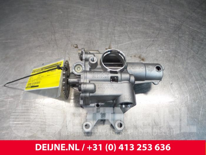 Gebrauchte Ölpumpe Volvo V40 (MV) 2.0 D3 20V Preis € 60,50 Mit Mehrwertsteuer angeboten von van Deijne Onderdelen Uden B.V.