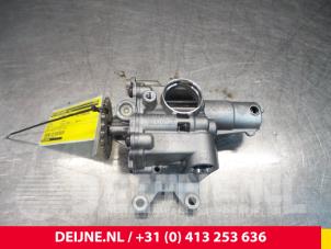 Used Oil pump Volvo V40 (MV) 2.0 D3 20V Price € 60,50 Inclusive VAT offered by van Deijne Onderdelen Uden B.V.