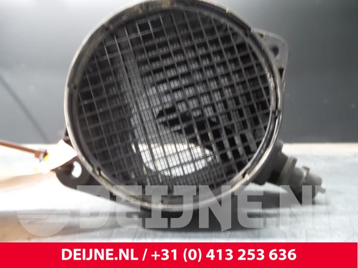Begagnade Luftflödesmätare Volvo V70 (BW) 2.4 D 20V Pris € 40,00 Marginaltabell erbjuds av van Deijne Onderdelen Uden B.V.