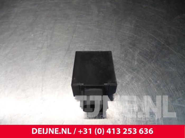 Module (miscellaneous) from a Volvo V90 II (PW) 2.0 T4 16V 2018