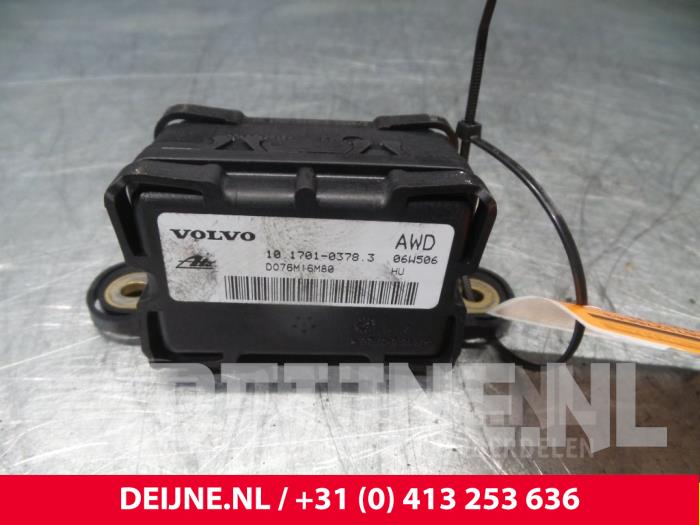 Używane Czujnik ABS Volvo XC70 (SZ) XC70 2.4 D5 20V Cena € 50,00 Procedura marży oferowane przez van Deijne Onderdelen Uden B.V.