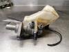 Master cylinder from a Volvo XC70 (BZ) 2.0 D3 20V 2011