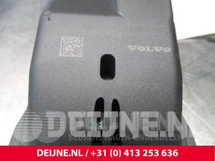 Czujnik asystenta hamowania z Volvo V60 I (FW/GW) 1.6 DRIVe 2015