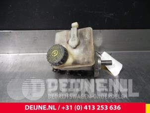 Usagé Cylindre de frein principal Volvo V70 (SW) 2.4 T 20V AWD Prix € 40,00 Règlement à la marge proposé par van Deijne Onderdelen Uden B.V.