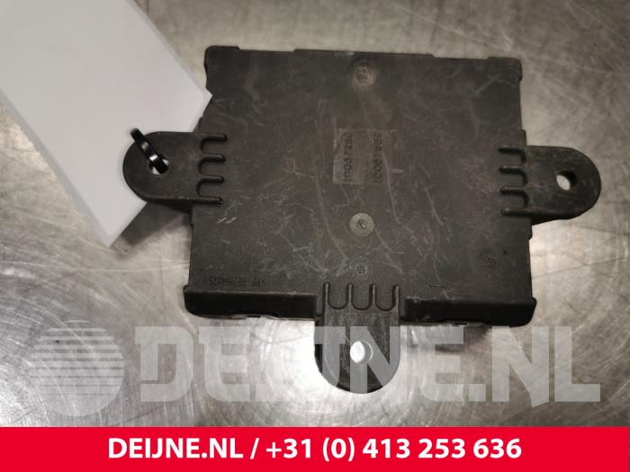 Central electronic module from a Volvo XC60 I (DZ) 2.4 D5 20V AWD Geartronic 2012