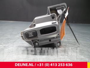 Used Electronic ignition key Volvo XC70 (BZ) 2.0 D3 20V Price € 50,00 Margin scheme offered by van Deijne Onderdelen Uden B.V.