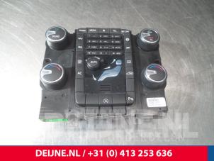 Used Heater control panel Volvo V70 (BW) 2.0 D3 16V Price € 60,00 Margin scheme offered by van Deijne Onderdelen Uden B.V.