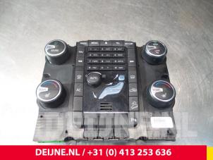 Used Heater control panel Volvo XC60 I (DZ) 2.4 D5 20V AWD Geartronic Price € 60,00 Margin scheme offered by van Deijne Onderdelen Uden B.V.