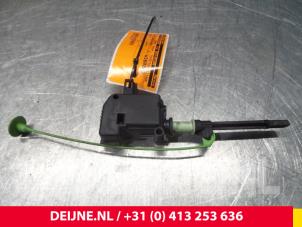 Used Tank flap lock motor Volvo S80 (AR/AS) 2.4 D 20V Price € 25,00 Margin scheme offered by van Deijne Onderdelen Uden B.V.