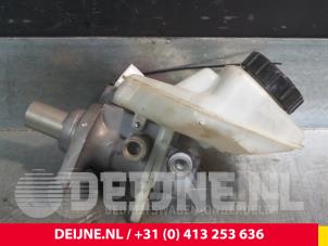 Usagé Cylindre de frein principal Volvo V60 I (FW/GW) Prix € 35,00 Règlement à la marge proposé par van Deijne Onderdelen Uden B.V.