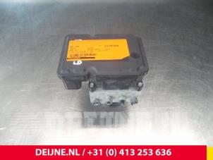 Used ABS pump Volvo V40 (MV) 2.0 D3 20V Price € 100,00 Margin scheme offered by van Deijne Onderdelen Uden B.V.