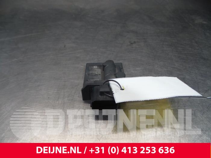 Używane Modul (rózne) Volvo XC90 II 2.0 T8 16V Twin Engine AWD Cena € 120,00 Procedura marży oferowane przez van Deijne Onderdelen Uden B.V.